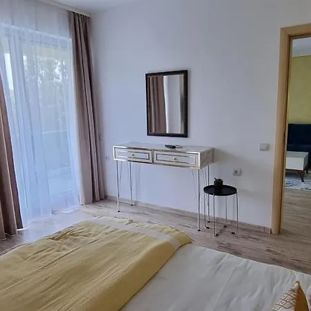 Eral Apartment *